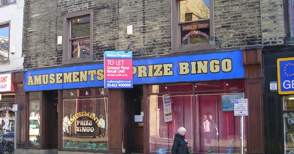 Prize bingo and amusements sign on storefront